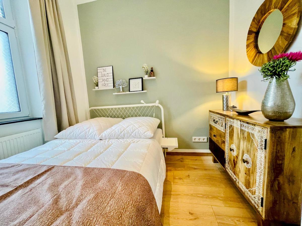 Colorful & Quiet Apartment In Beautiful Viennese Building Екстериор снимка