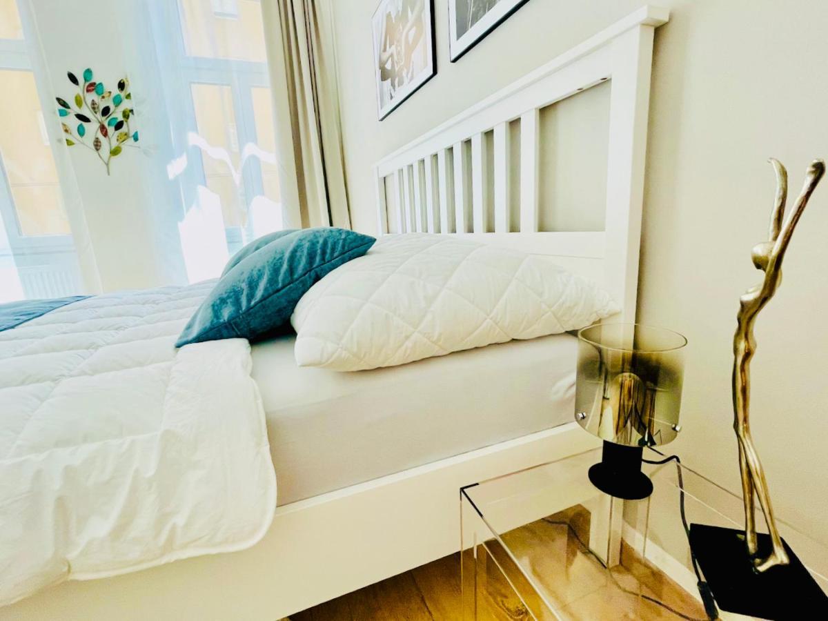 Colorful & Quiet Apartment In Beautiful Viennese Building Екстериор снимка