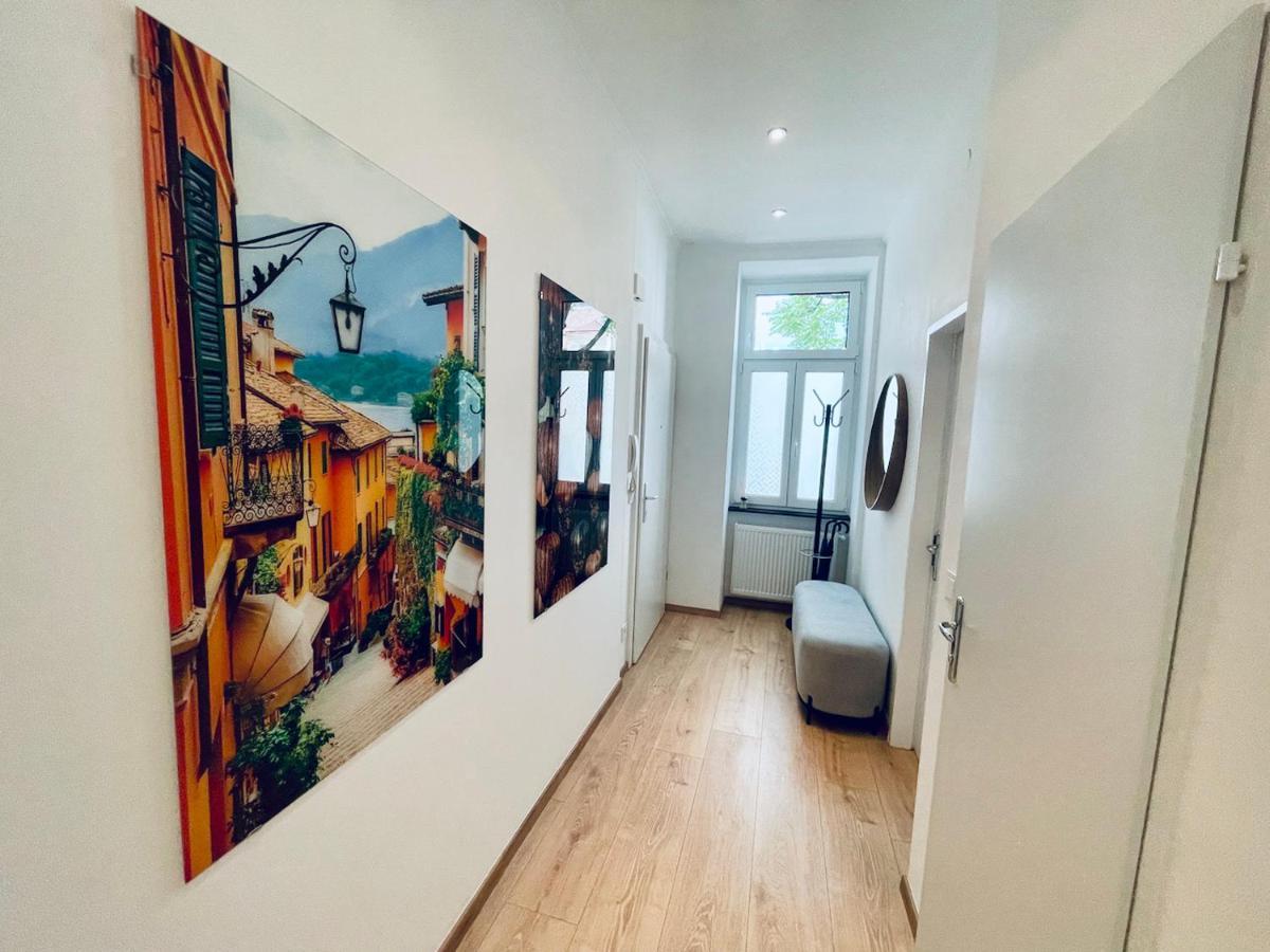 Colorful & Quiet Apartment In Beautiful Viennese Building Екстериор снимка